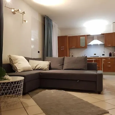 Cozy Verona 솜마캄파냐